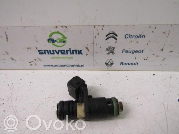 Renault Clio III Inyector de combustible 