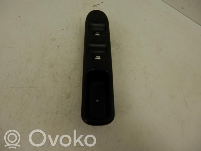 Peugeot 307 Electric window control switch 