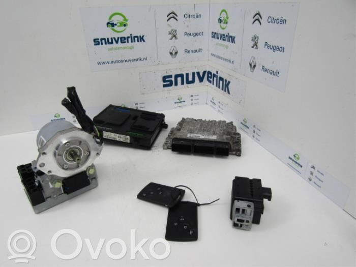 Engine control unit/module   8200604932,237100386R,237100822R,237101478R,237103135R,237104451R,284B11486R,284B12059R,284B13640R,284B14576R,284B14592R,284B17715R,284B17882R,284B18853R,284B19091R,9ZR0300,S180180040
