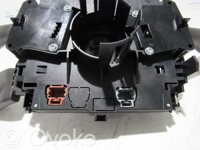 Peugeot 207 Commodo, commande essuie-glace/phare 