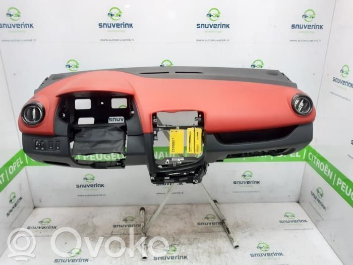 Renault Clio IV Panel de instrumentos 