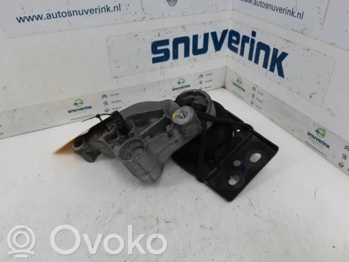 Renault Laguna III Engine mount bracket 