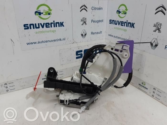 Fiat 500X Zamek drzwi przednich 