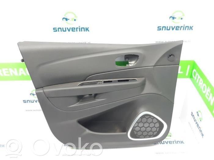 Renault Captur Front door card panel trim 