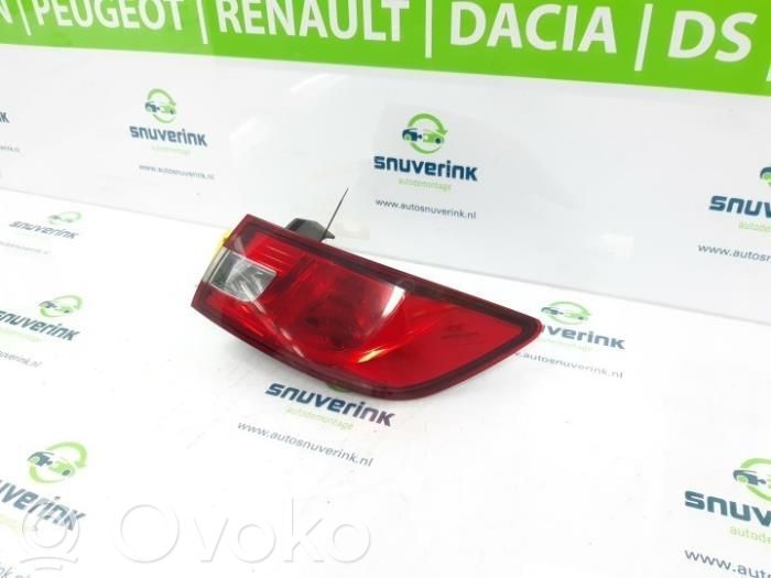 Renault Clio IV Lampă spate în caroserie