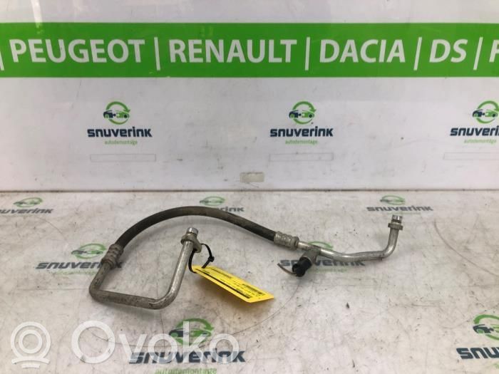 Renault Twingo II Ilmastointilaitteen putki (A/C) 
