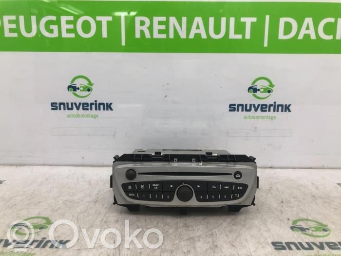 Renault Twingo II Radio / CD-Player / DVD-Player / Navigation 
