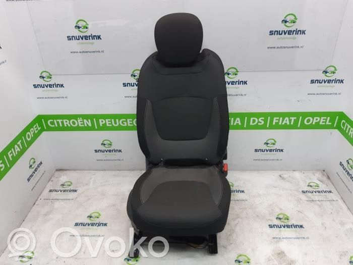 Renault Captur Etumatkustajan istuin 