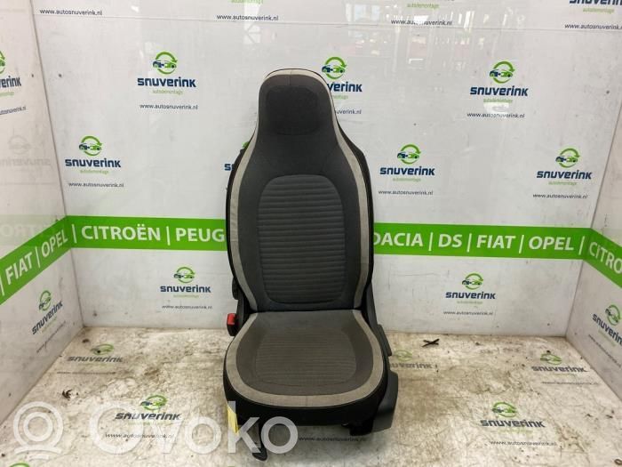 Renault Twingo III Fotel przedni kierowcy 