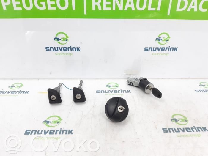 Lukko setti   1608682880,9673254780,9810982780,9810983880,9810985080,9810986180,9819251780,9833553980,9833555880,SU001B2215