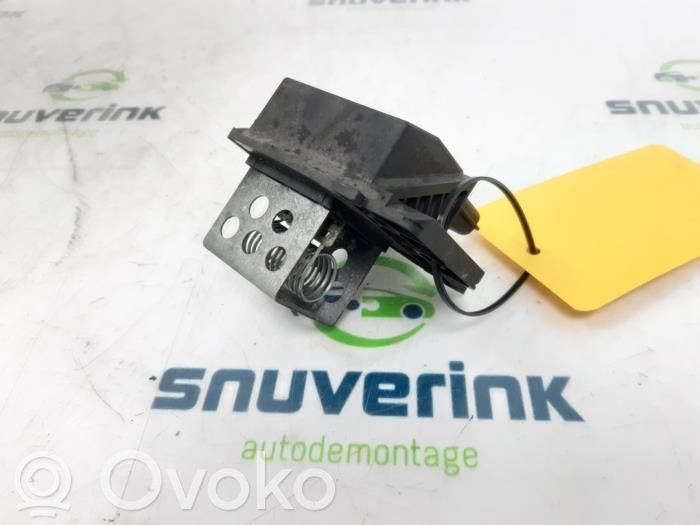 Renault Clio IV Pečiuko ventiliatoriaus reostatas (reustatas) 