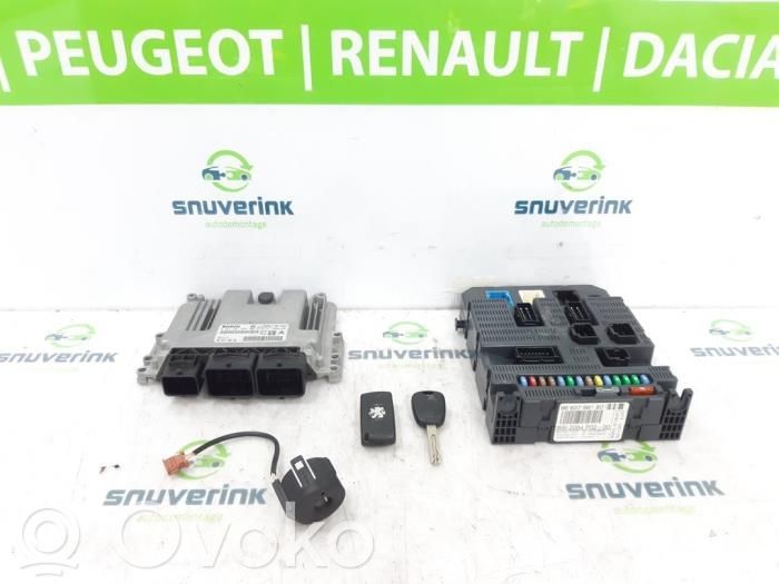 Peugeot 308 Engine control unit/module 