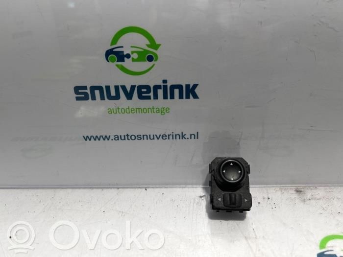 Renault Master III Wing mirror switch 