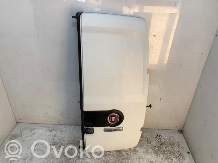 Fiat Doblo Portiera di carico posteriore