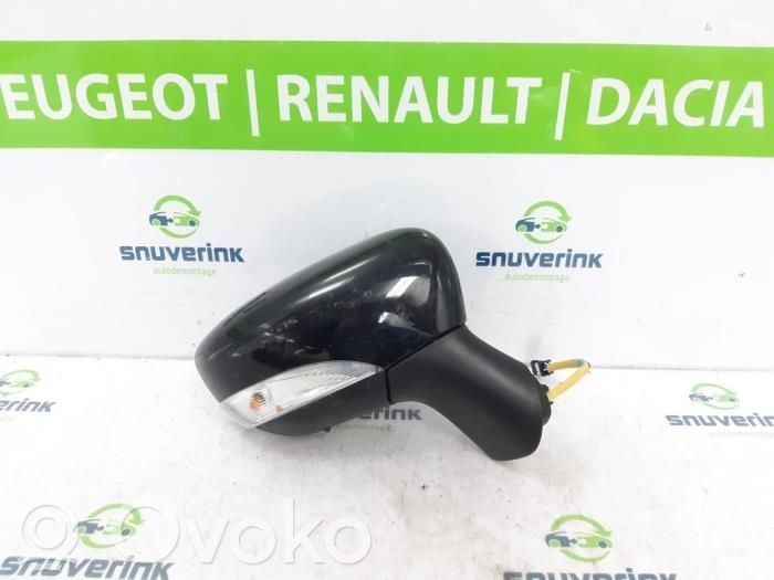 Renault Captur Front door electric wing mirror 