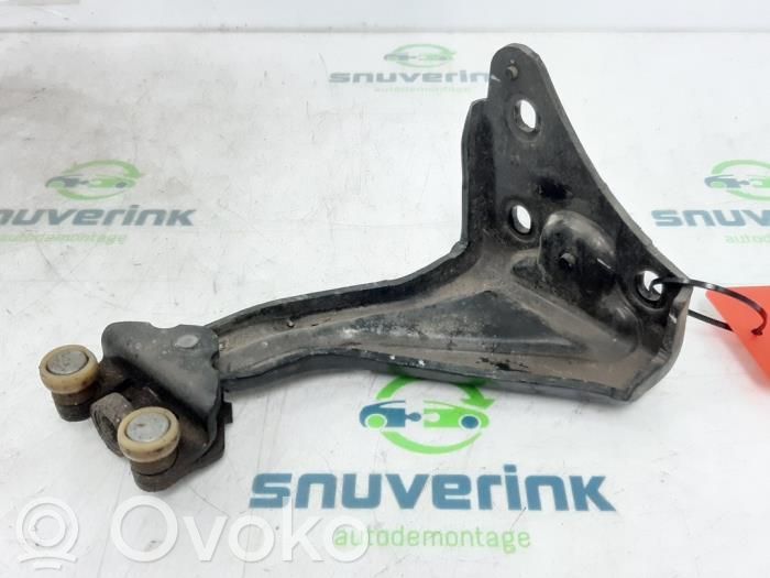 Citroen Jumpy Sliding door lower roller guide/hinge 