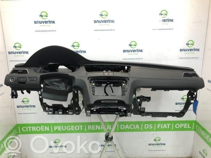 Peugeot 508 RXH Panelis 