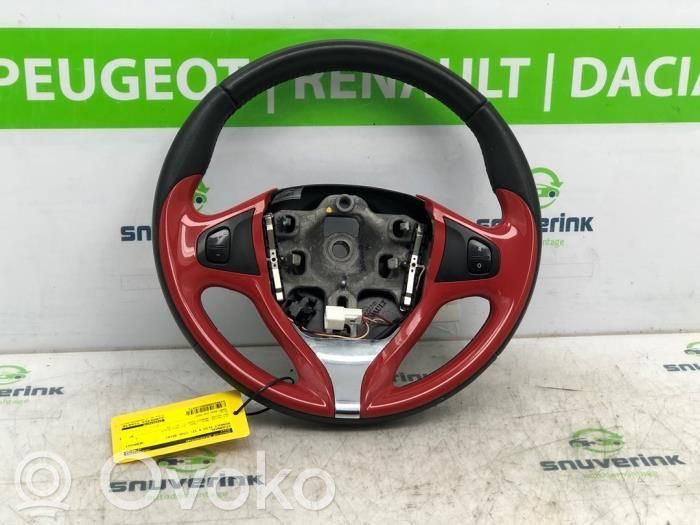 Renault Clio IV Ohjauspyörä 