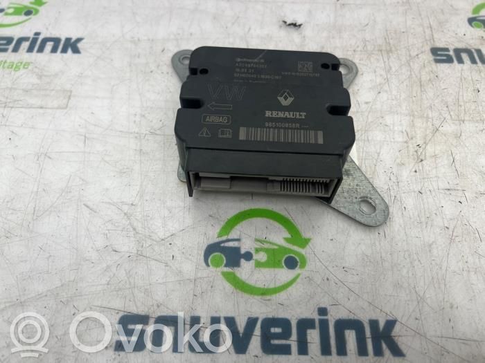 Renault Twingo III Airbag control unit/module 