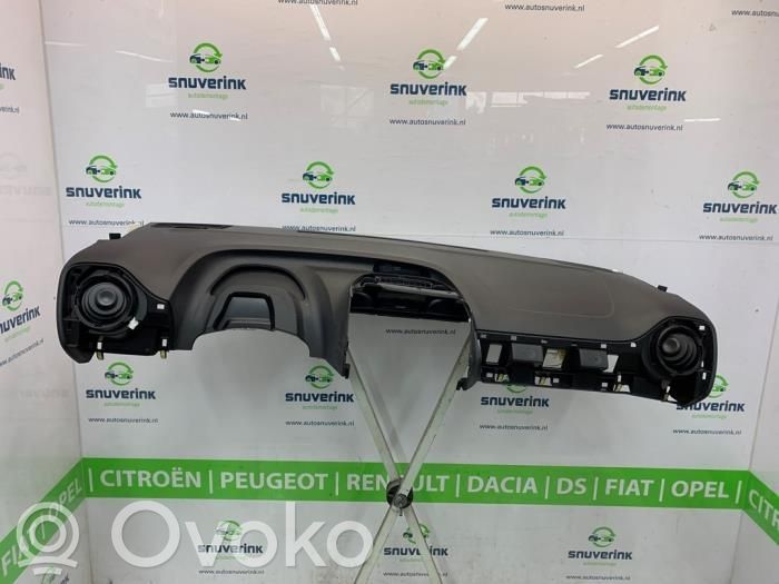 Peugeot 108 Kojelauta 