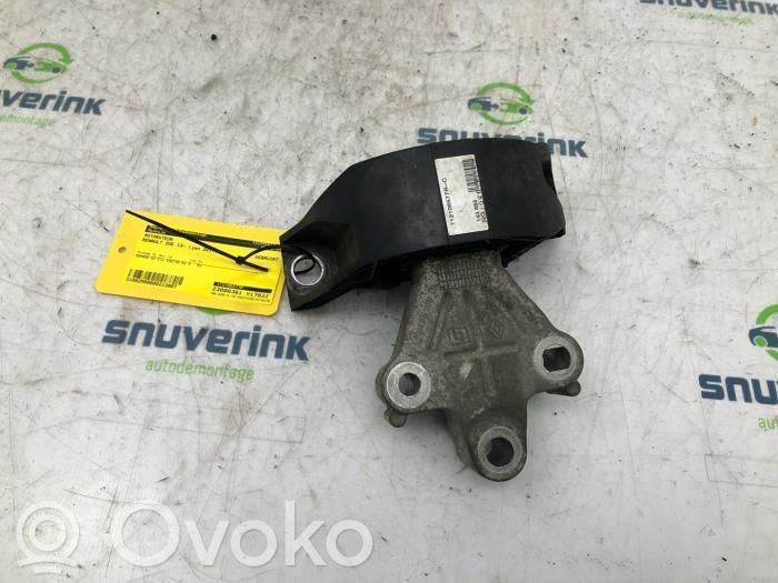 Renault Zoe Engine mount bracket 