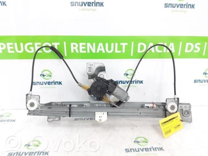 Renault Kangoo II Podnośnik szyby drzwi z silniczkiem 