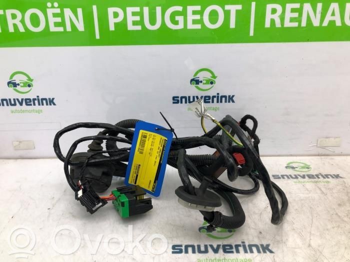 Peugeot 208 I Accesorii montaj bară tractare 