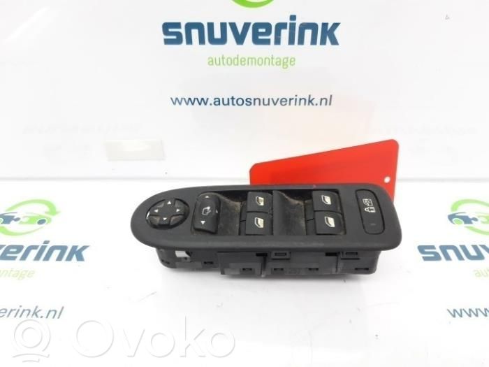 Peugeot 508 RXH Electric window control switch 