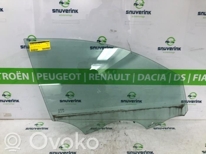 Peugeot 208 II Szyba drzwi przednich