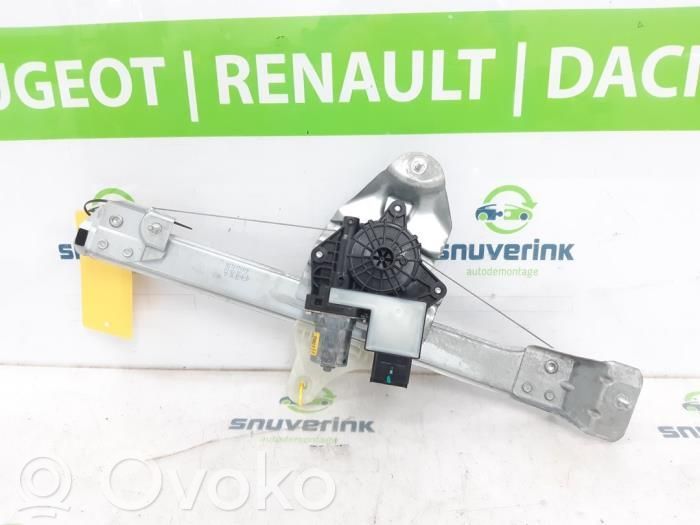 Renault Arkana Meccanismo di sollevamento del finestrino posteriore senza motorino