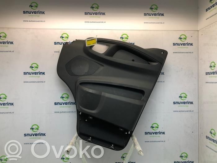 Iveco Daily 5th gen Rivestimento del pannello della portiera anteriore 