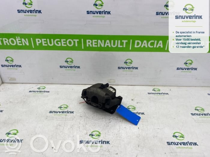 Peugeot 3008 II Zacisk hamulcowy przedni 