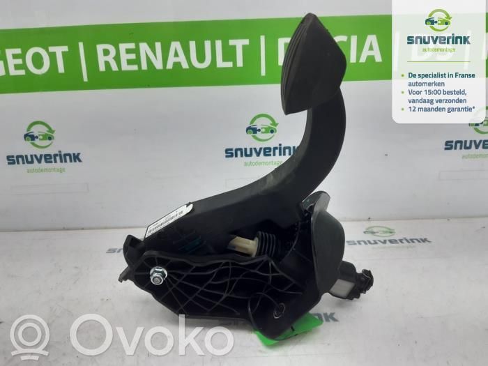 Opel Vivaro Sajūga pedālis 