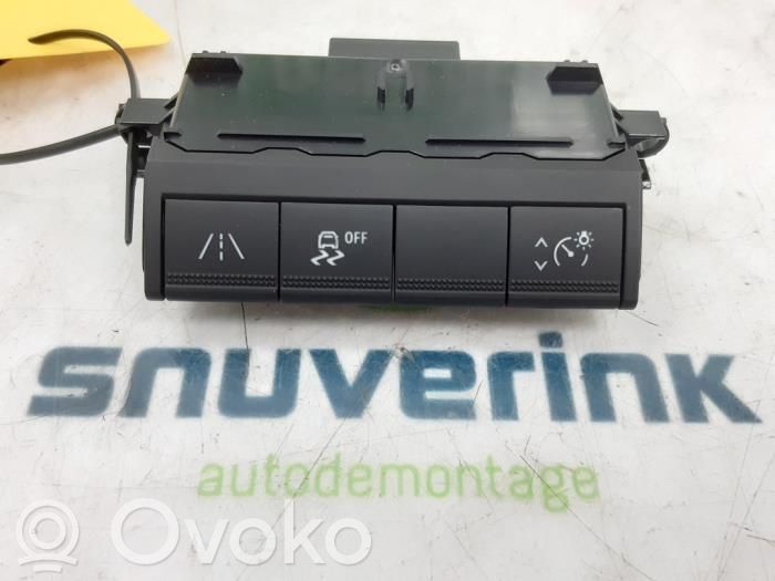 Renault Megane E-Tech Otros interruptores/perillas/selectores 