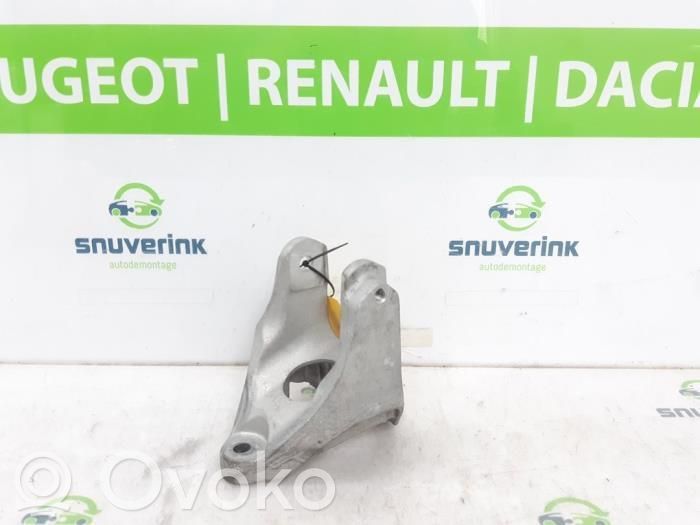 Renault Megane E-Tech Engine mount bracket 