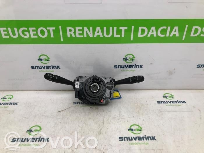 Peugeot 208 II Interruptor/palanca de limpiador de luz de giro 