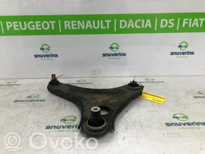 Renault Twingo III Brazo de suspensión delantero 