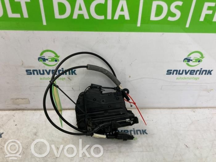 Opel Vivaro Încuietoare ușă față 