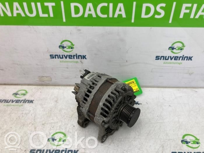Opel Vivaro Generator/alternator 