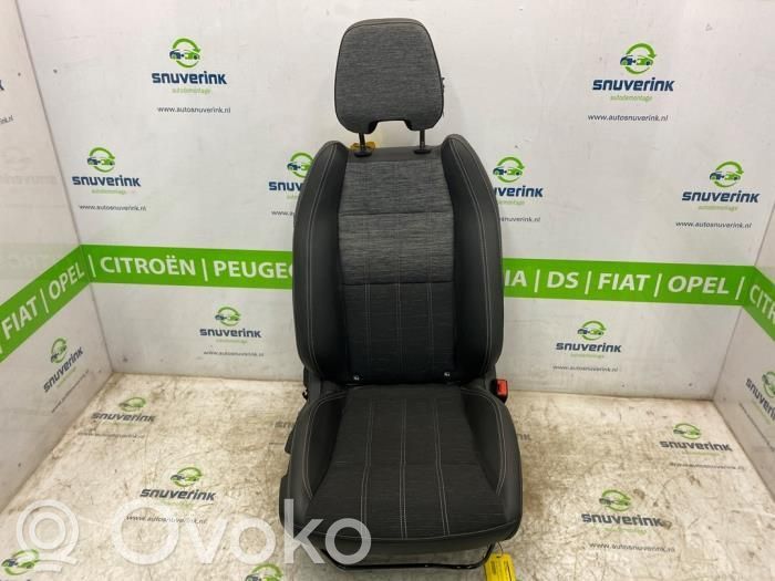 Renault Austral Etumatkustajan istuin 