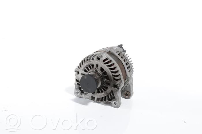 Opel Vivaro Generator/alternator 