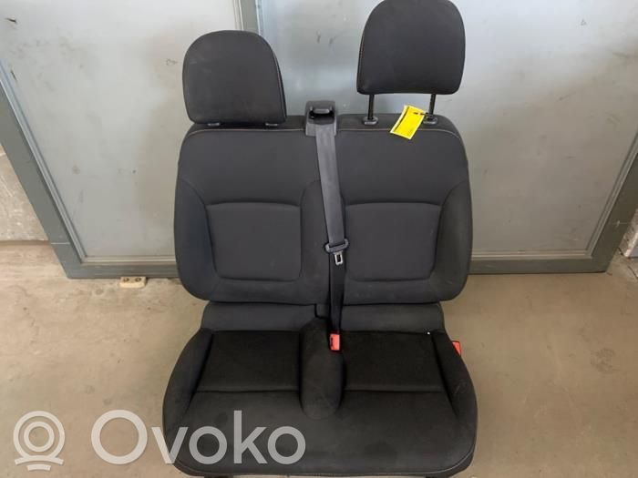 Renault Trafic III (X82) Kaksoisetuistuin 