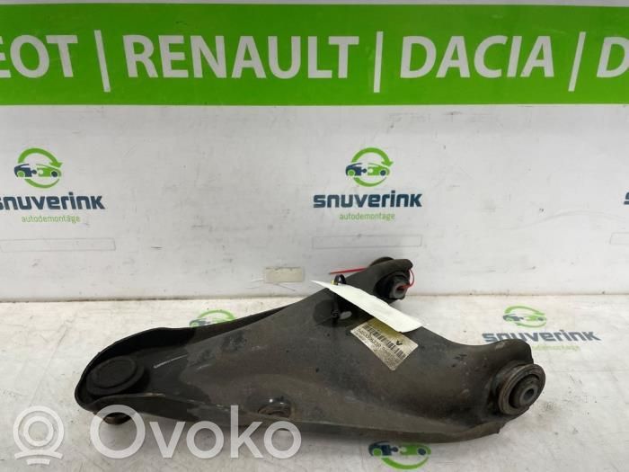 Basculă față   545006623R,545001064R,545004529R,545007106R
