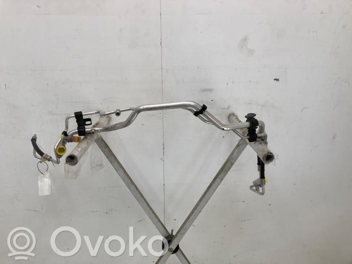 Opel Combo E Ilmastointilaitteen putki (A/C)