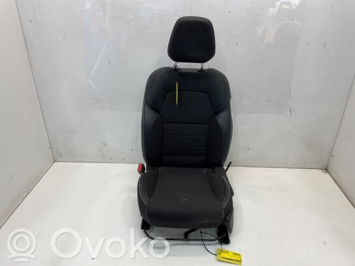 Fotel przedni kierowcy   876511787R,873012116R,873019138R,873514763R,873514EA0A
