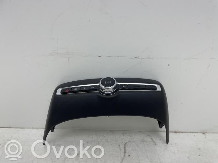 Volvo EX40 Unidad central de control multimedia 