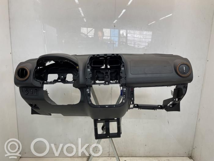 Dacia Spring Panelė 