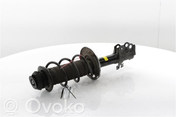 Toyota Yaris XP210 Ammortizzatore anteriore 