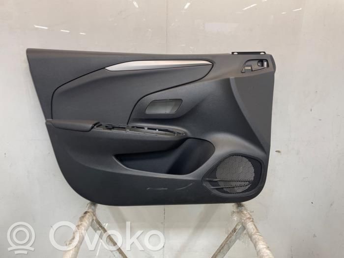 Opel Corsa F Boczki / Poszycie drzwi przednich 