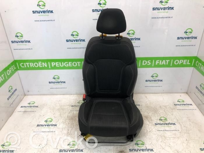 Renault Megane IV Fotel przedni kierowcy 